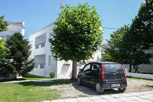 Aparthotel Antonia Rooms Skala Fourkas